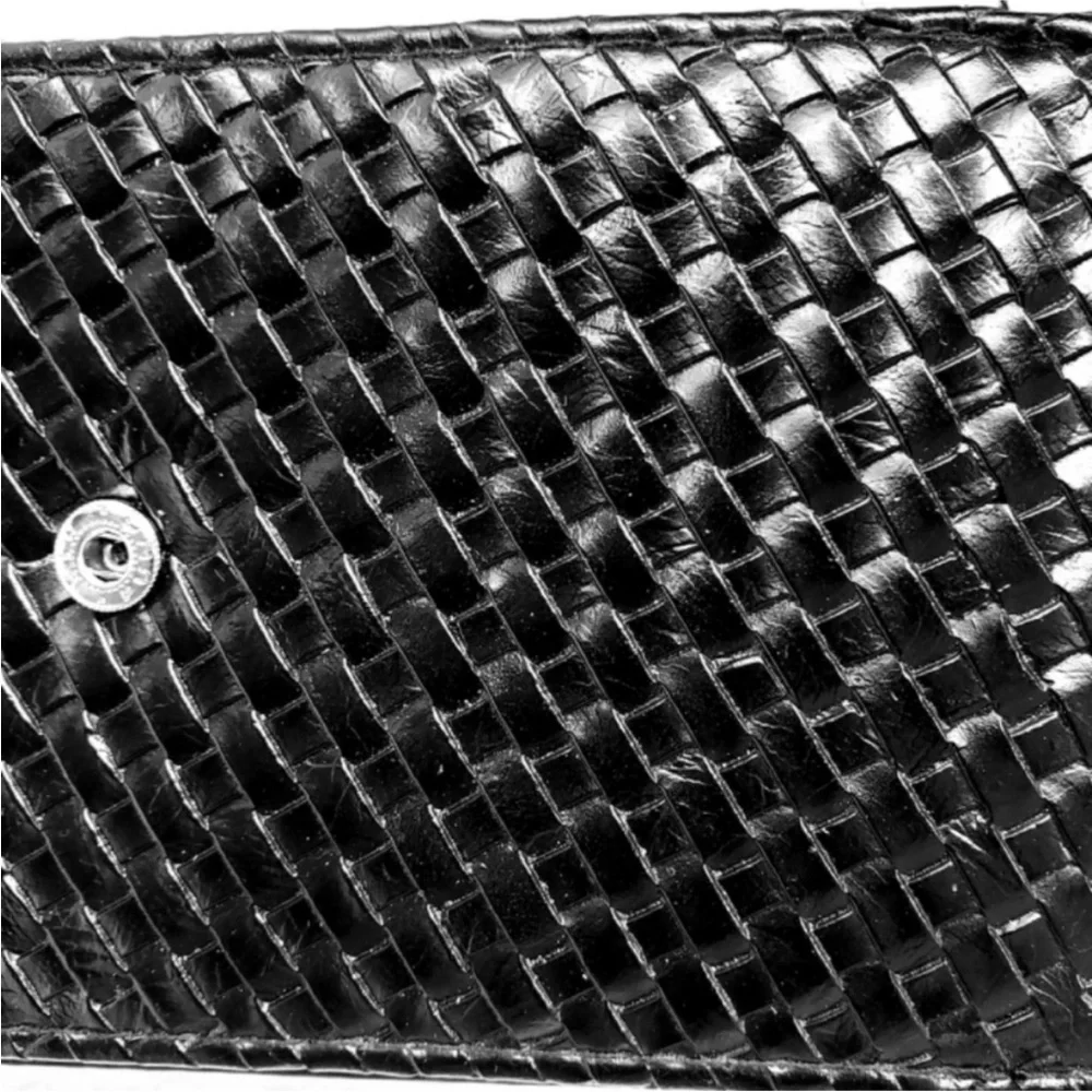 Capelli of New York wallet wristlet black crosshatch leather  6x4